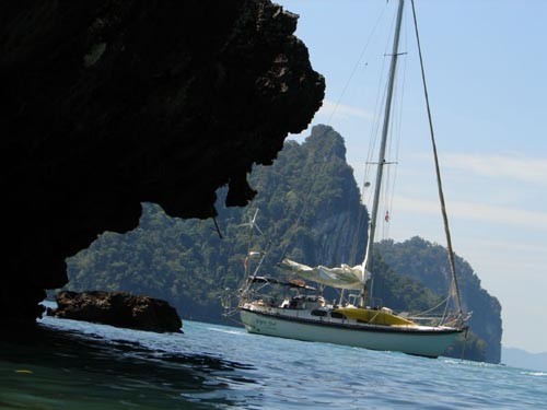 So many idyllic anchorages.. © SW